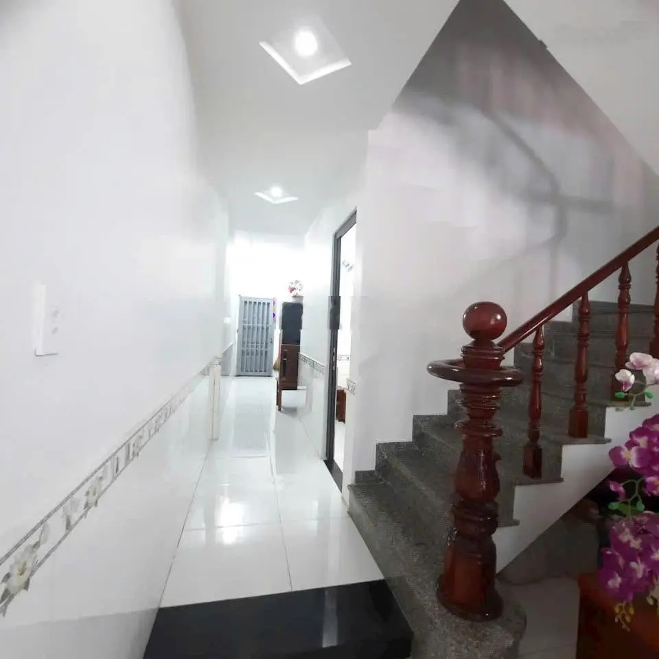 Bán nhà Tân Phú - Tây Thạnh - 3 tầng - hẻm 4m - thông tứ tung - 60m2 giá 4 tỷ TL