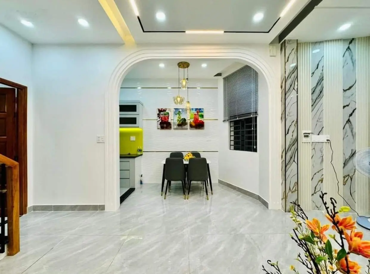 Chủ kẹt tiền bán gấp nhà Kha Vạn Cân, Thủ Đức DT 63m2, GIÁ 3 TỶ 780 TR