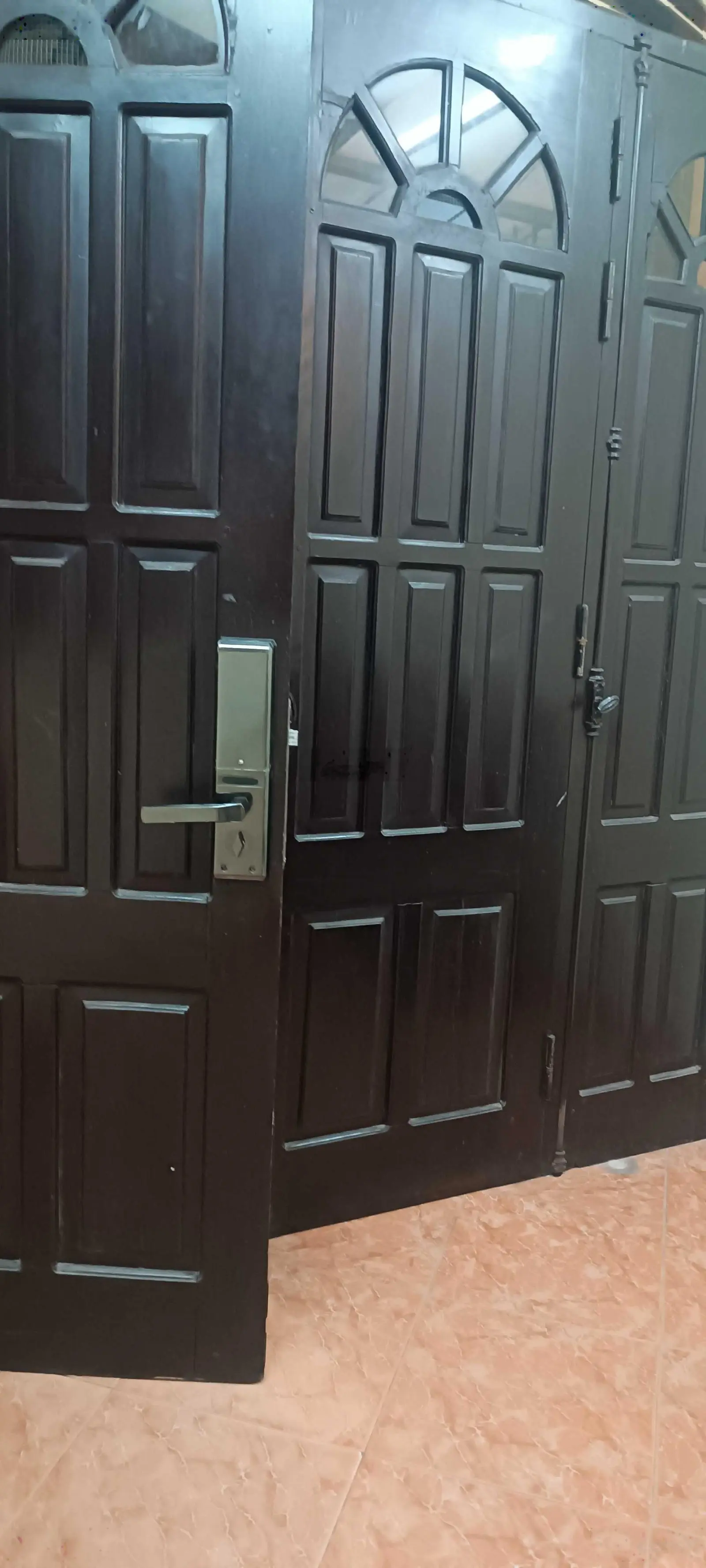 BÁN GẤP NHÀ ĐẸP CẦU GIẤY NGÕ VÍP _ 50M.4 TẦNG .DÂN XÂY.VÔ CÙNG CHẮC CHẮN. OTO ĐẬU CỬA.CHÀO:9.6 TỶ