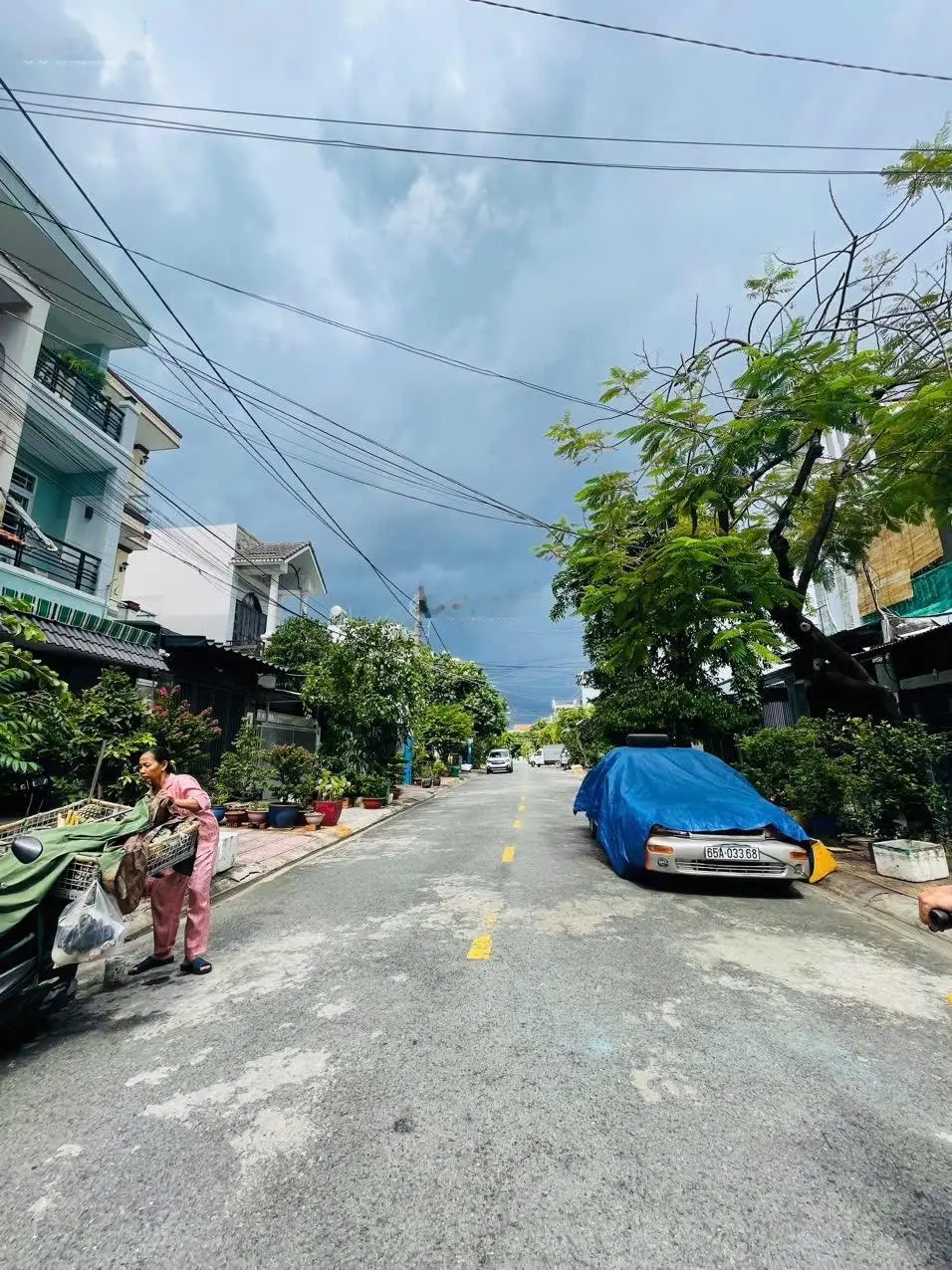 Chủ đi nước ngoài bán gấp - nhà 2 tầng mặt tiền - do Kiến trúc sư thiết kế - nội thất đẳng cấp