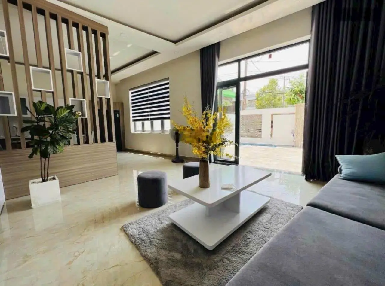 Bán Nhà Mặt Phố 4PN, 3WC, 162,3m2 tại Nguyễn Đức Thuận, Hiệp Thành, Thủ Dầu Một, 7,9 tỷ