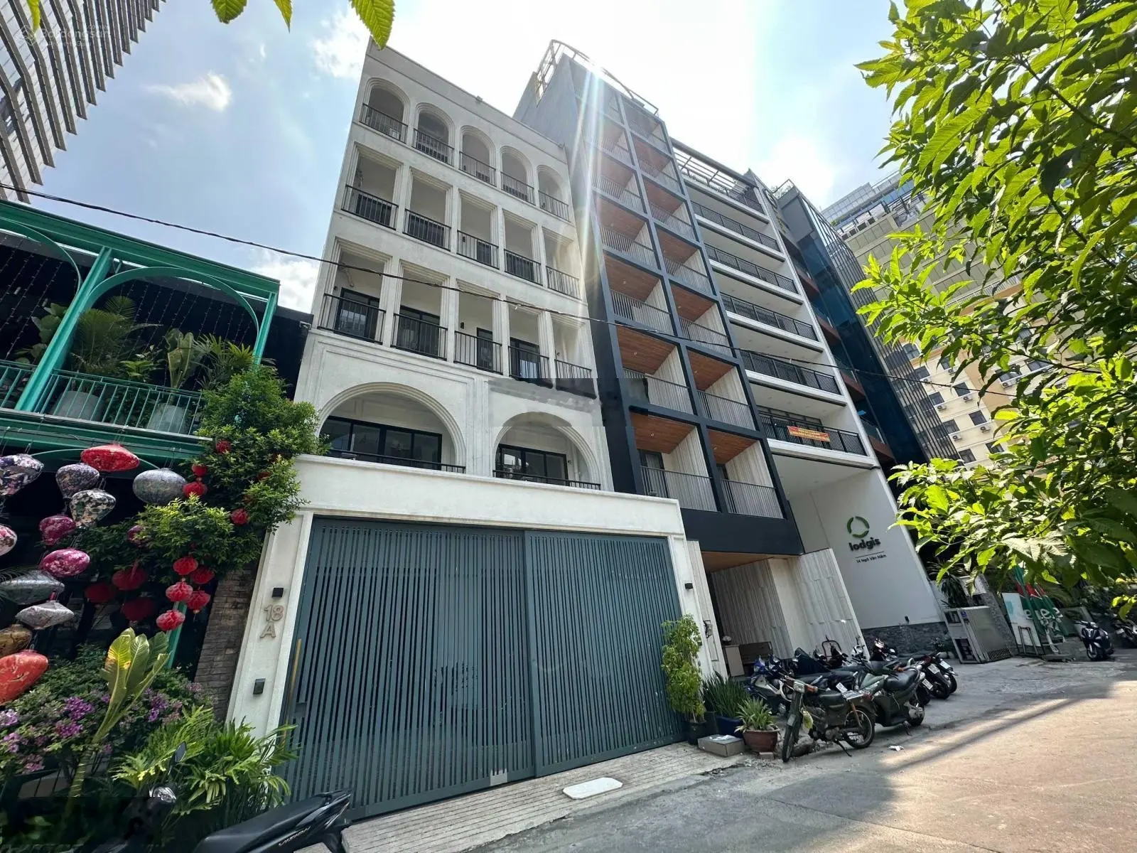 Siêu phẩm ! Bán nhà mặt tiền ngang 8m x 15m đường Ngô Văn Năm Bến Nghé Q1 giá chỉ 72 tỷ