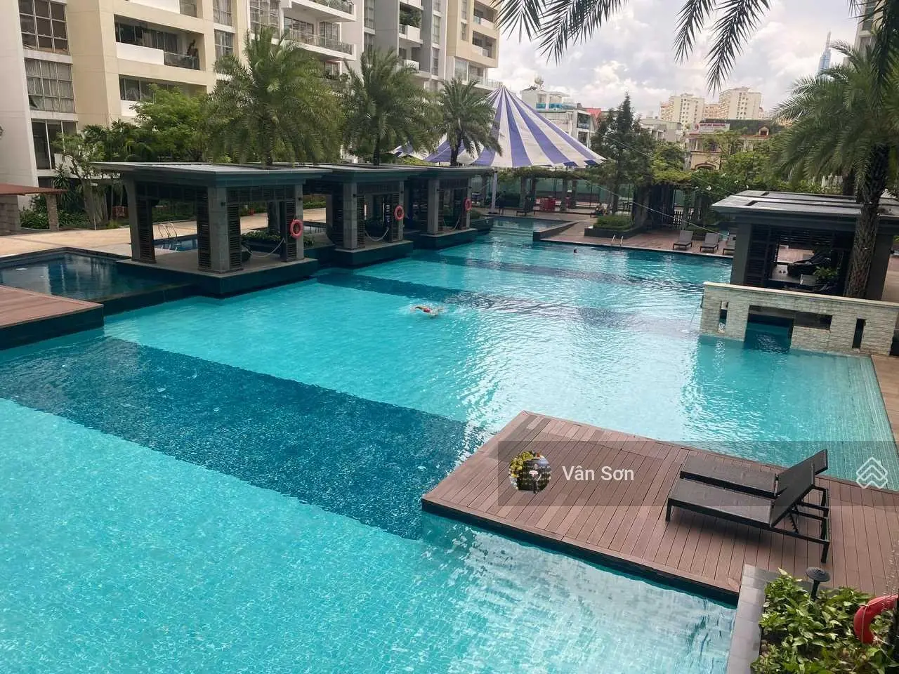 Bán 3PN 179m2 balcon rộng full kính-View nội khu-giá chỉ 16.8 tỷ all in-Sổ sẵn giao dịch ngay