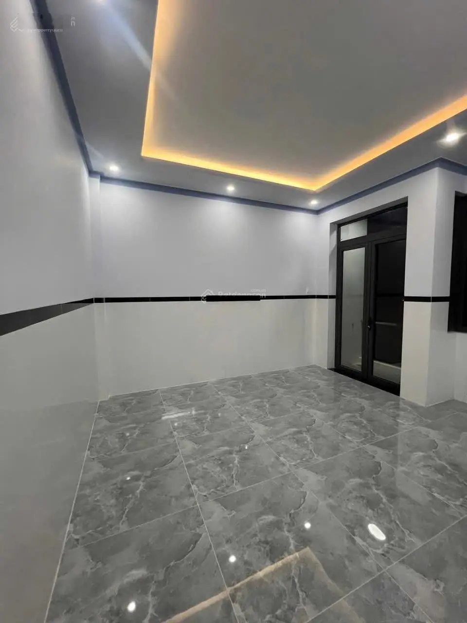 Chính chủ bán nhà đẹp ngay chợ Bình Chánh 1tỷ250/100m2 SHR cho vay 70%