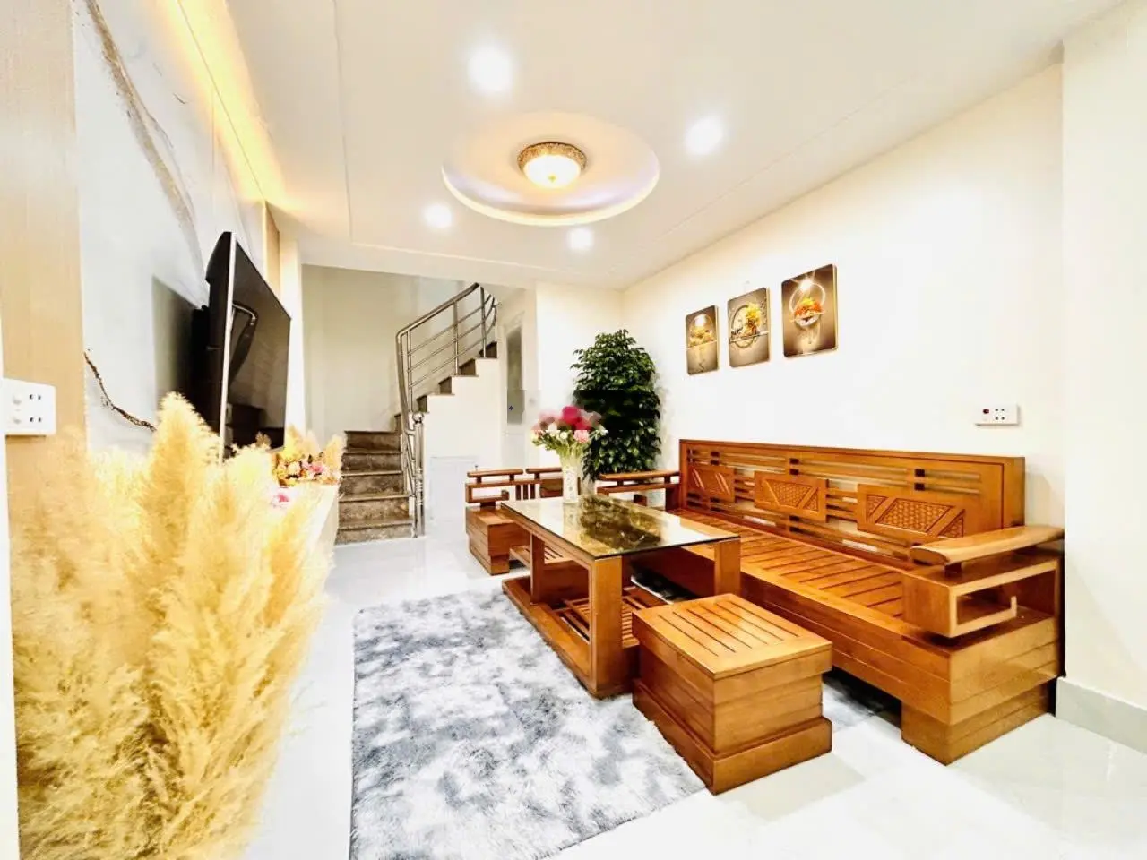 Bán nhà ngõ phố Minh Khai DT 25 m2, 5tầng, giá 4,55 tỷ tiện ích bạt ngàn