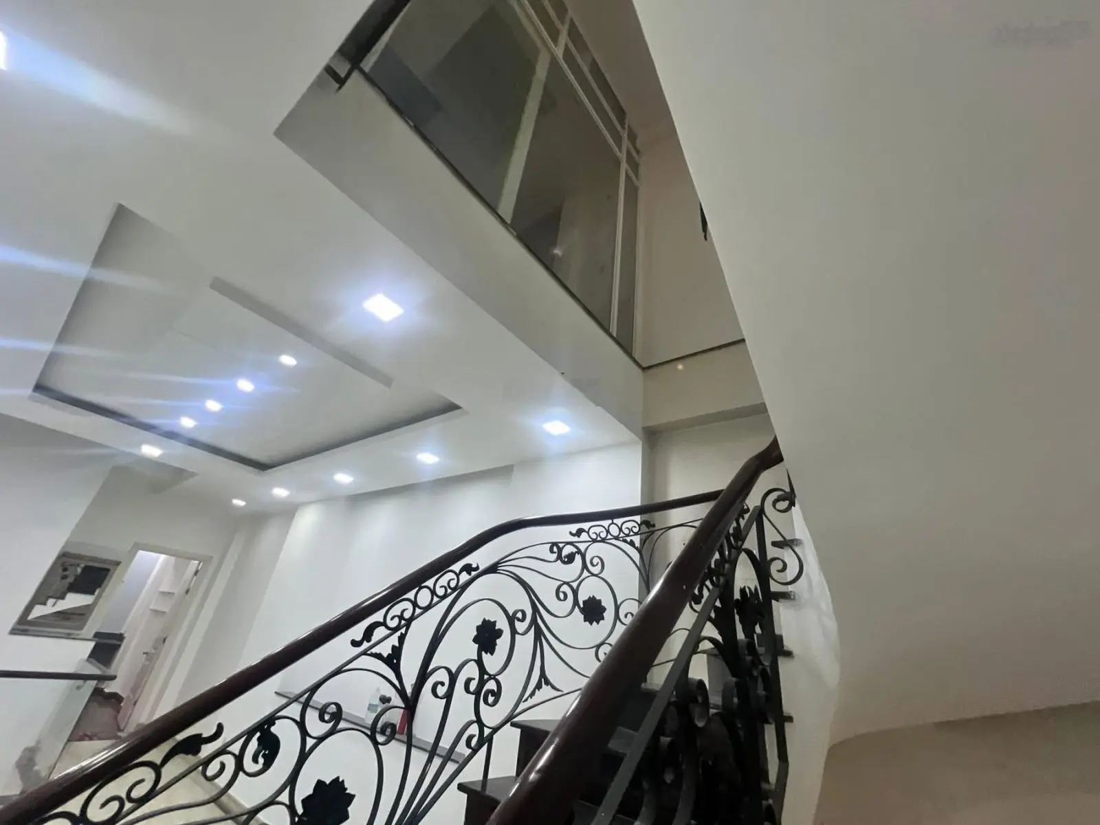 Bán nhà mặt tiền đường Kênh 19/5B chính chủ
