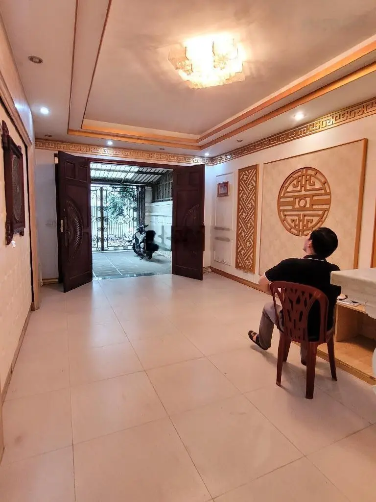 Bán biệt thự phân lô - vỉa hè - ô tô tránh đỗ - phố Nguyễn Khuyến, Hà Đông 5 tầng - 106m2 - 25 tỷ