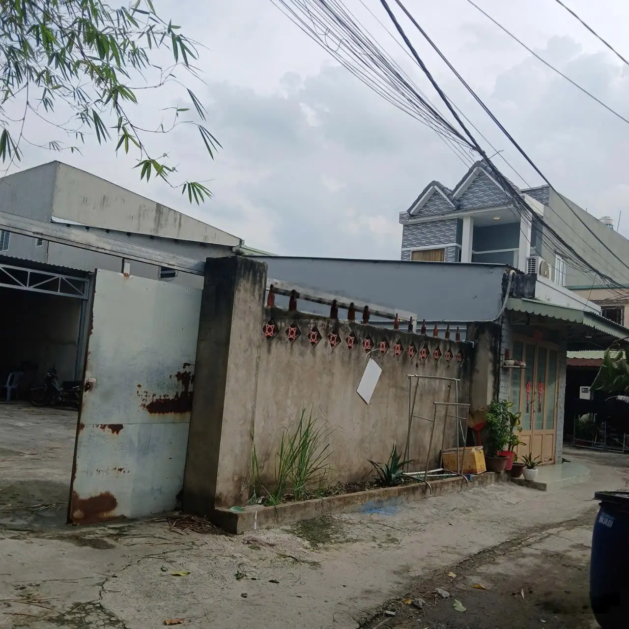 Cần bán gấp lô đất rộng 200m2 quy hoạch thổ cư giá rẻ nhất Quận 9 cũ thành phố Thủ Đức