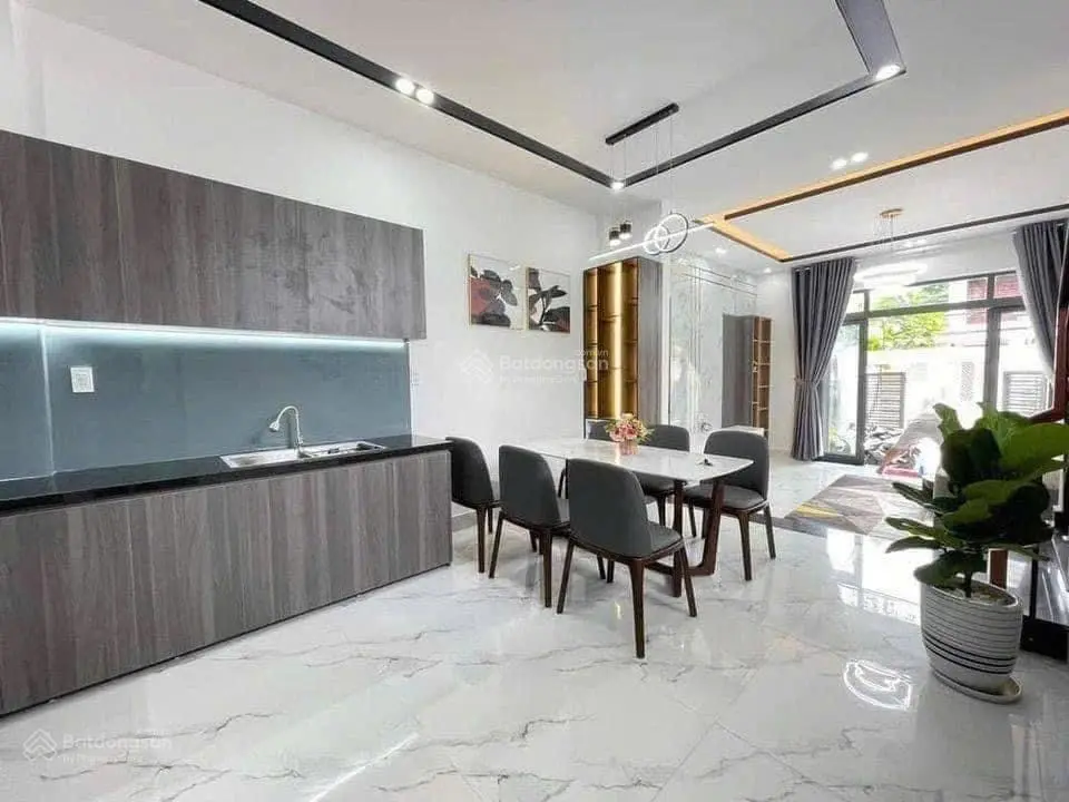 Bán gấp nhà riêng đường 38, Phường 4, Quận 4, LK CV Khánh Hội, 56m2, 3PN, 2WC,Giá TT 3.8tỷ