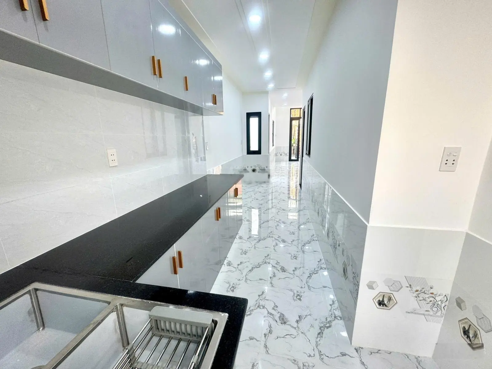Chủ gởi bán nhà 1 trệt 1 lửng p.bửu long, 3pn, thổ cư 100%, 4,8x17=80m2, shr,huỳnh văn lũy vào 100m