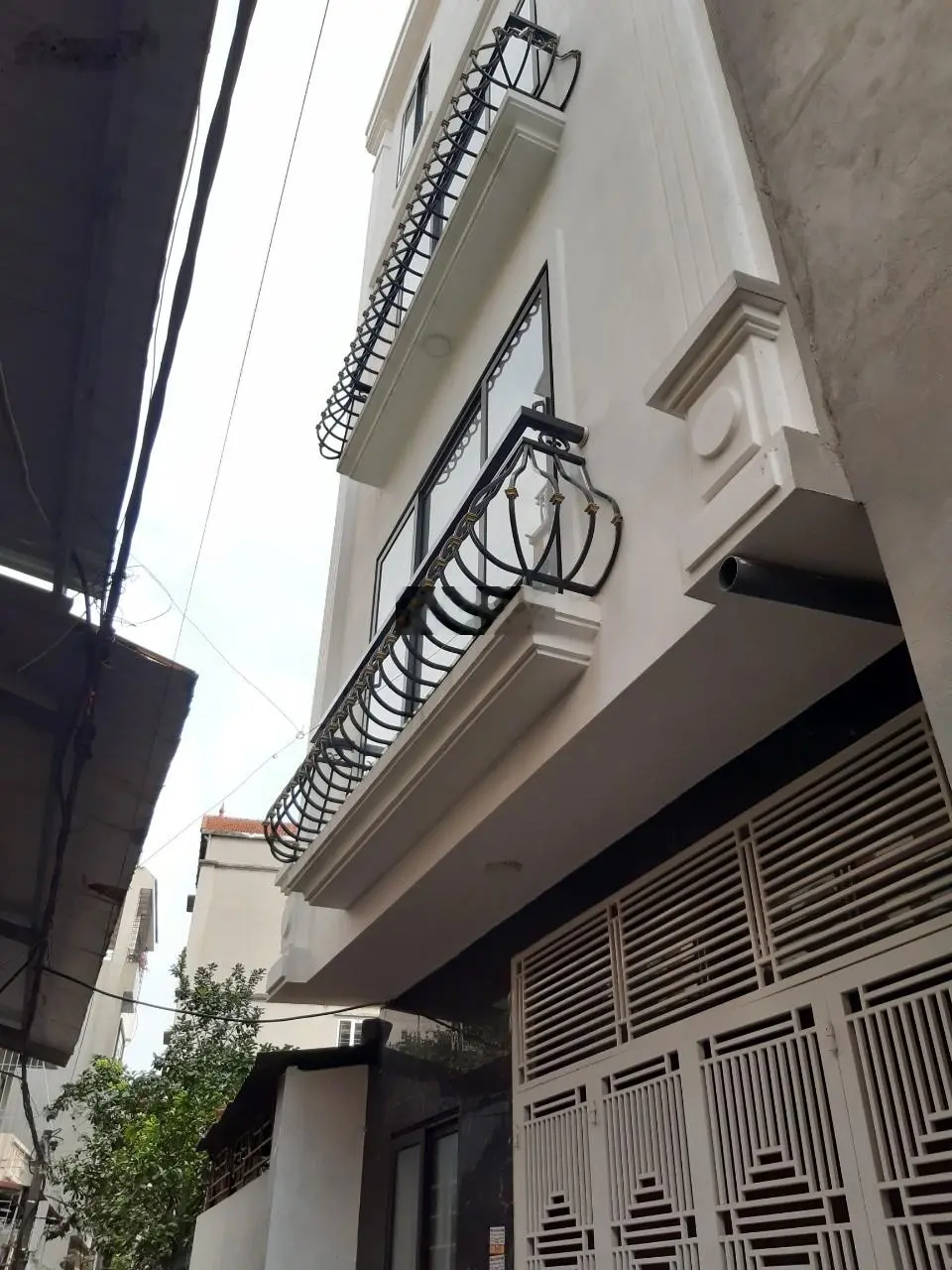 Bán nhà mới 5 tầng DT 30m2, giá chỉ 5, x tỷ Phố Quang Tiến, chỉ đúng 100m ra Đại Lộ Thăng Long