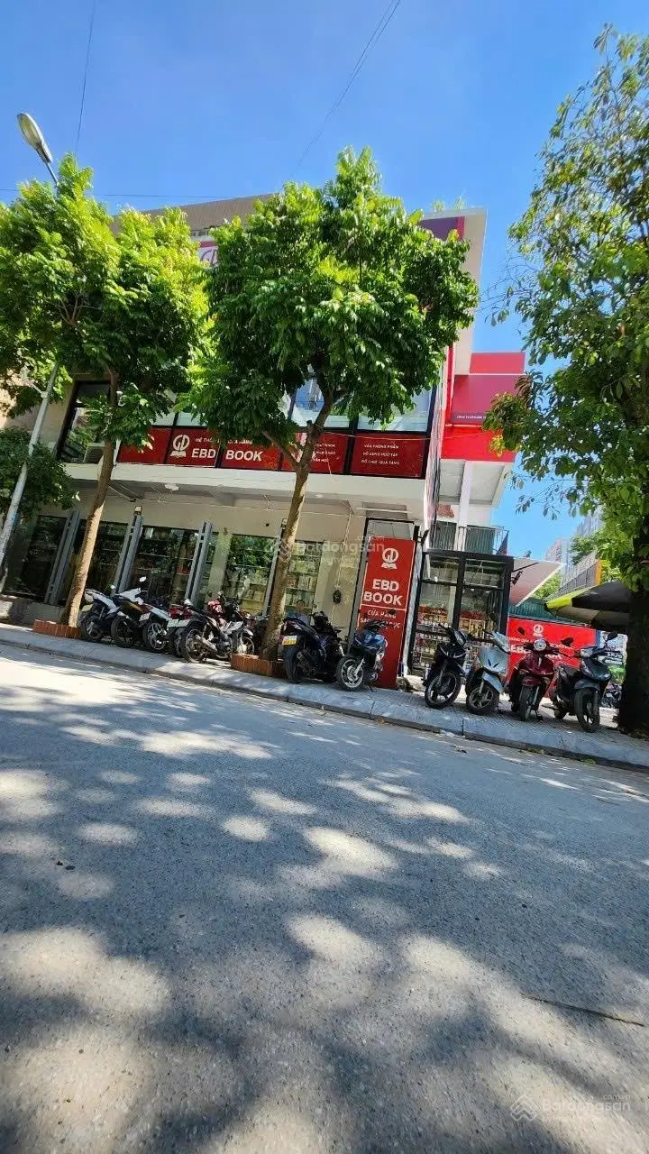 Bán gấp biệt thự lô góc, mặt phố, trung tâm Quận Hà Đông, MT 27m, 200m2, thuê 70tr/th, nhỉnh 58 tỷ