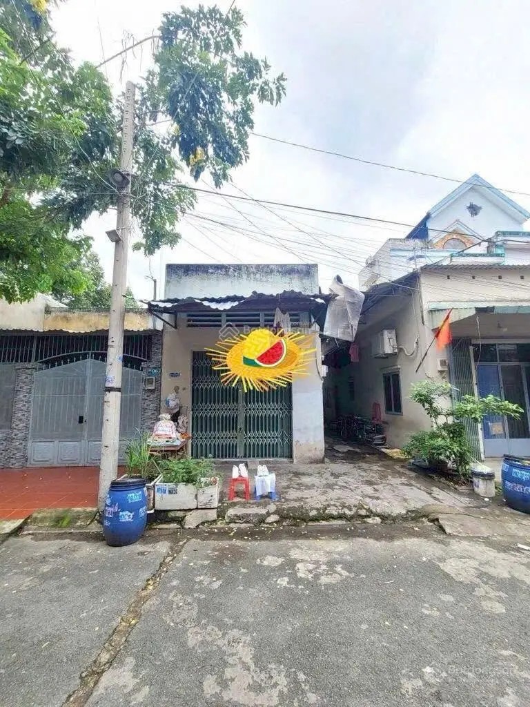 Kẹt tiền làm ăn cần bán căn dãy trọ gần chợ Đầu Mối Thủ Đức, 105m2,giá 4,29 tỷ,thu nhập 100tr/năm