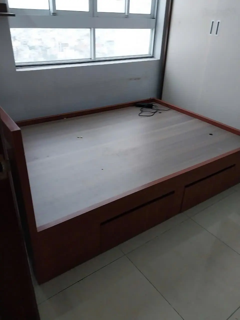 Kẹt tiền bán gấp căn IDICO Tân Phú 2PN tặng lại nội thất giá 1,68tỷ thương lượng. LH 0933 734 *** Duy