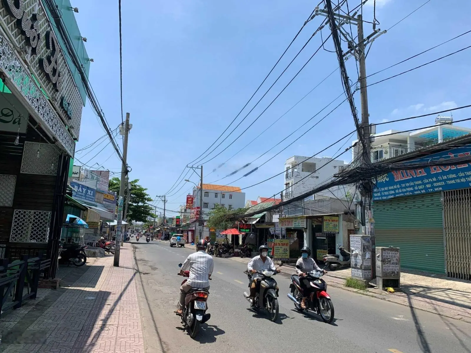 Bán gấp đất MT Lê Văn Lương, Phước Kiển. 6.3x27m đối diện CC An Tiến. Giá ngộp bank 15tỷ TL