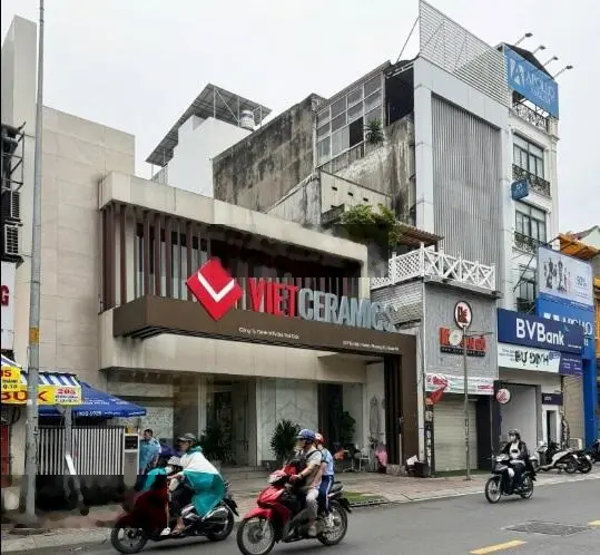 Mặt tiền Tô Hiến Thành Quận 10 - DT 10 x 30m CN 300m2 - 2 tầng - giá bán 65 tỷ