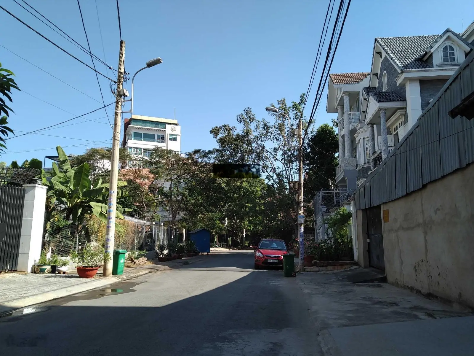 Bán tòa CHDV hầm 7 tầng, DT 20x21m (434m2), thu nhập 450tr/th - 135 tỷ