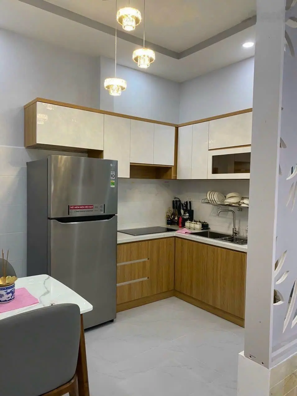 Bán nhà đường Đông Hồ, Phường 8, Tân Bình, nhà 3 tầng, sổ riêng, 65m2, hẻm xe hơi, 0896 465 ***