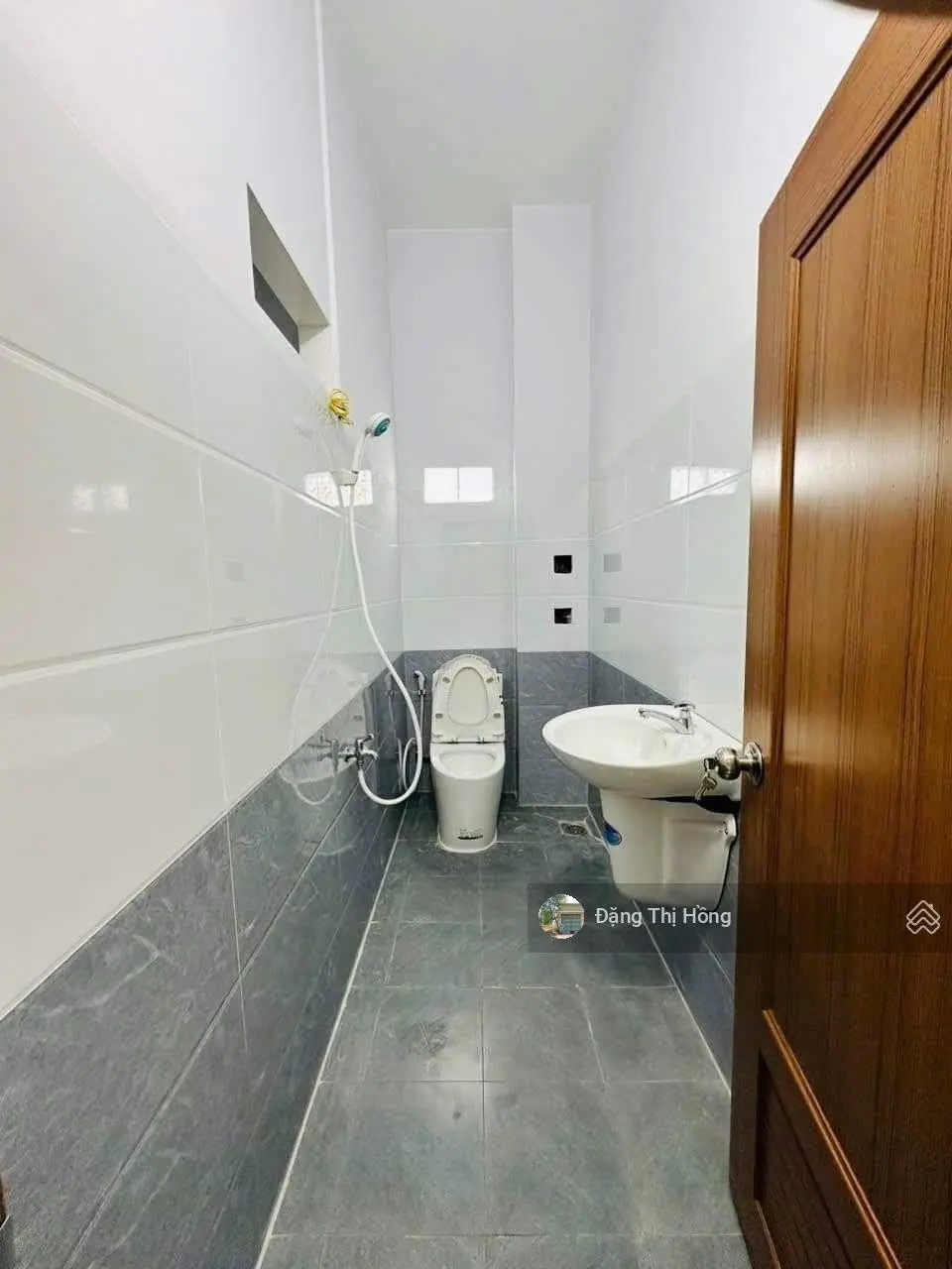 Nhà cần bán đường Lê Văn Lương ngay dưới chân cầu Rạch Tôm, ra UBND Nhơn Đức 2p, SHR, đang cho thuê