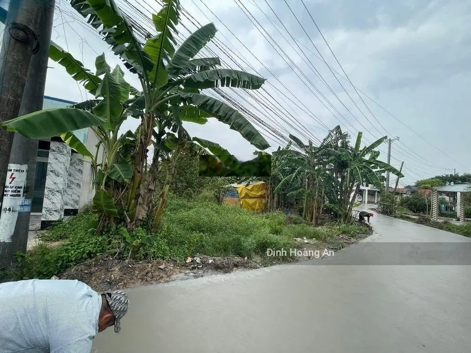 Tôi bán liền lô đất gần chợ Lấp Vò, Đ. Lý Thái Tổ, TT. Lấp Vò, 120m2, sổ riêng, full thổ cư