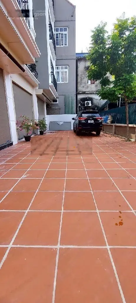 Bán nhà Vạn Phúc - ô tô đỗ cửa - ban công - 35m2 x 5 tầng