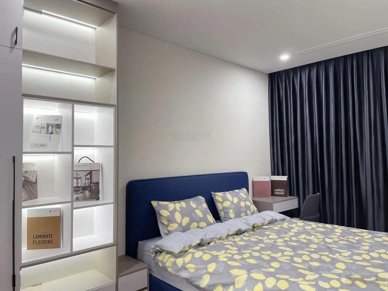 (hot)bán căn 2pn/77m toà mipecxuân thuỷ sẵn đồ cực đẹp và sẵn sổ,có sẵn slot oto luôn lh 0888 989 ***