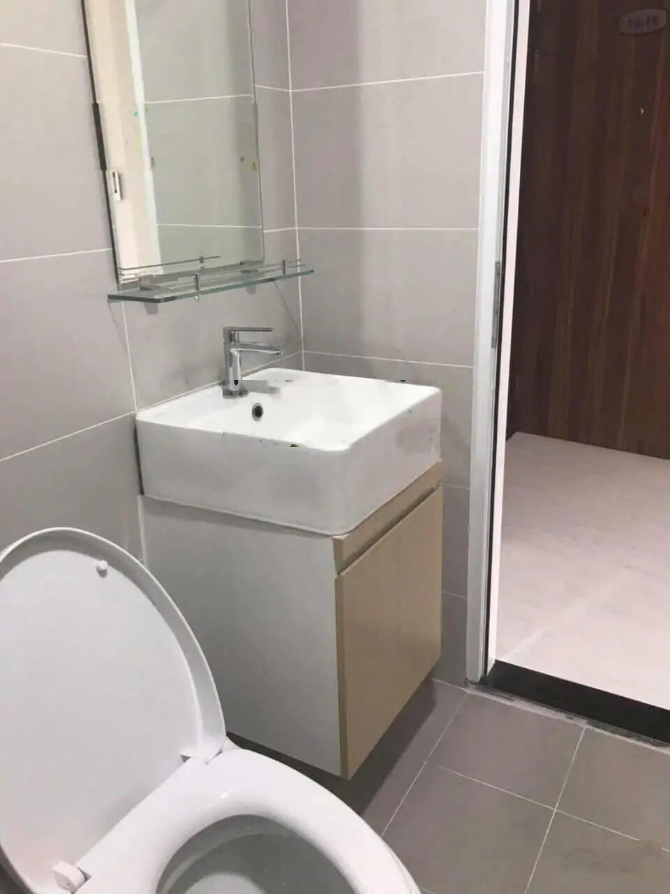 Bán căn hộ 1 phòng ngủ chuẩn bị nhận sổ tại CC D-Vela Q7 chỉ với 2 tỷ