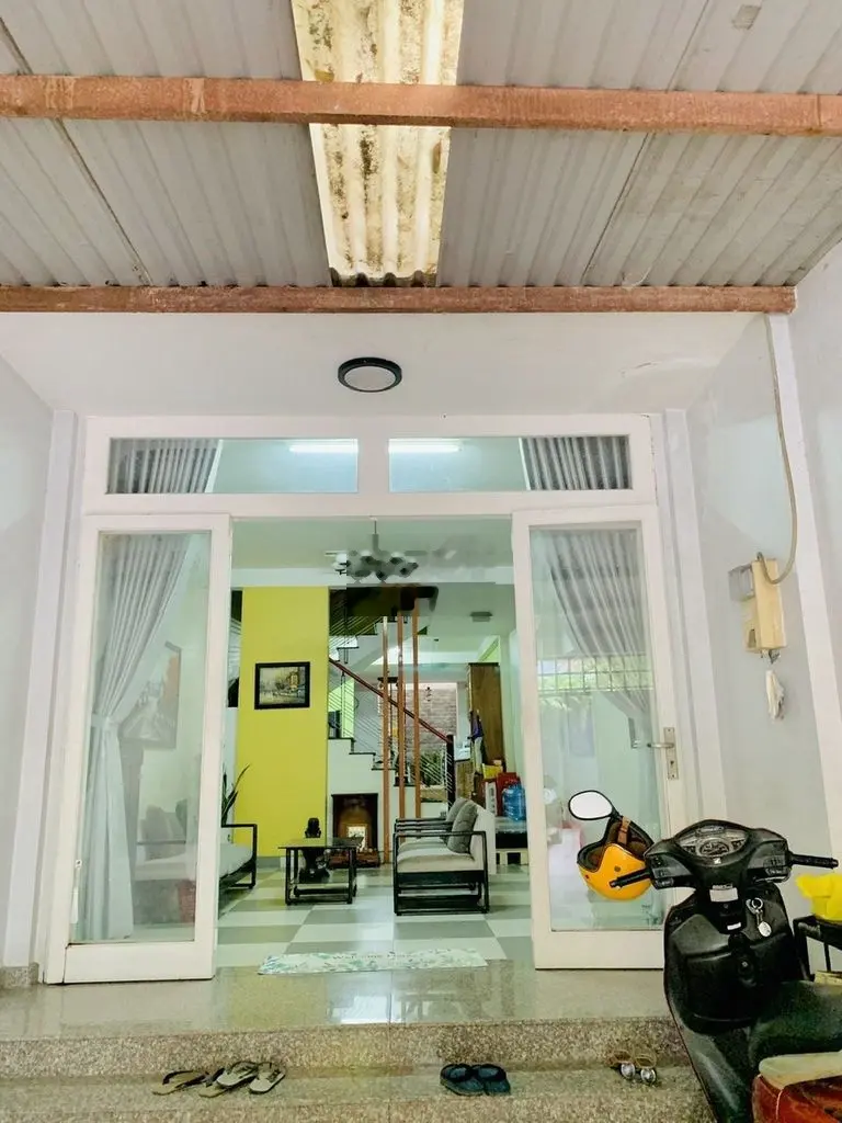 Nhà đẹp hẻm xe tải Nguyễn Văn Đậu oto ngủ nhà giá ngộp chỉ 100tr/m2