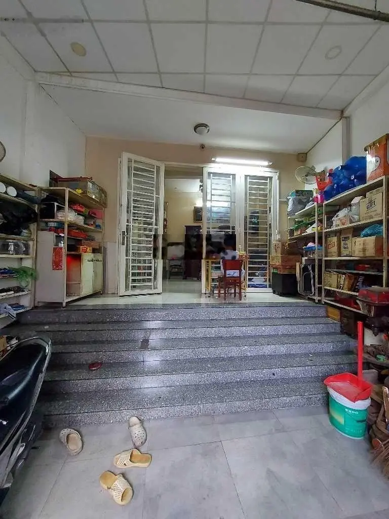 Nhà trung tâm Quận 7, chỉ với tài chính 7 tỷ nhỉnh - Vị trí : 142/ Nguyễn Thị Thập, đường nhựa 8m