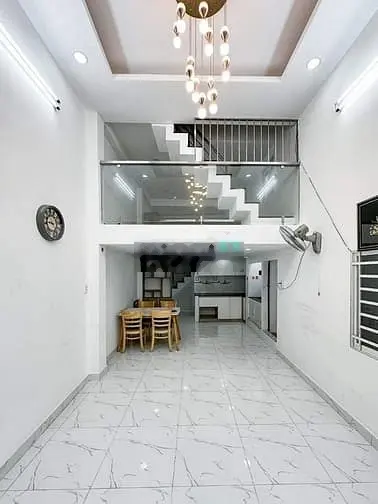 4,99 tỷ, Bán gấp nhà 3 tầng, DT 40m2, 3PN đường Hoàng Hoa Thám,