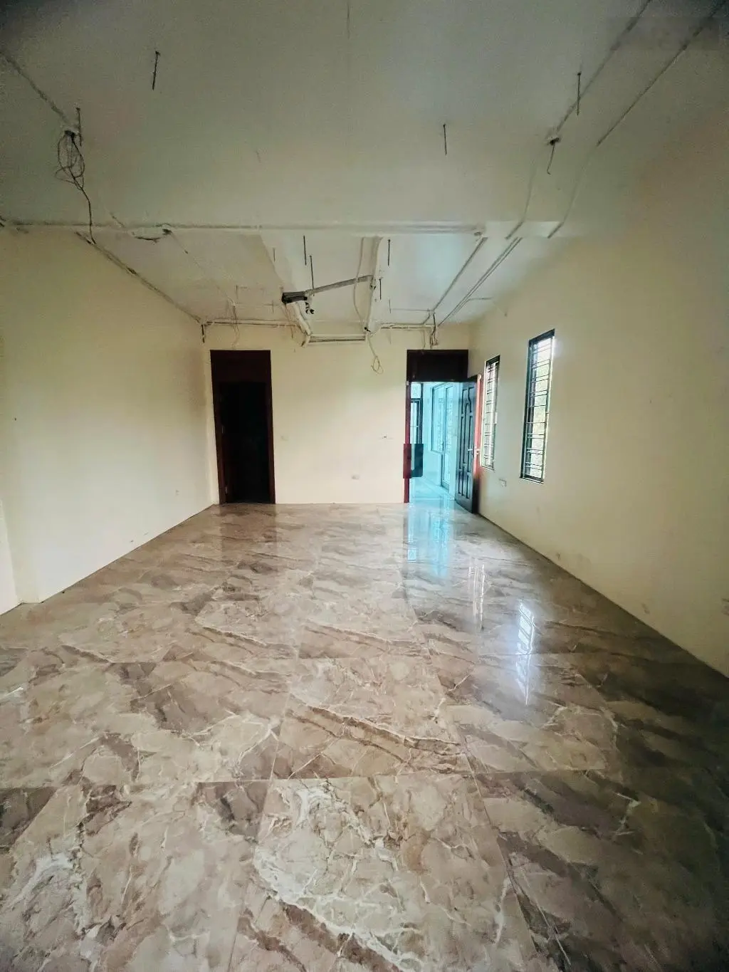 Bán nhà liền kề diện tích 125m2 5 tầng - thang máy giá tốt. 077328.1235. - lô góc - vỉa hè - ô tô