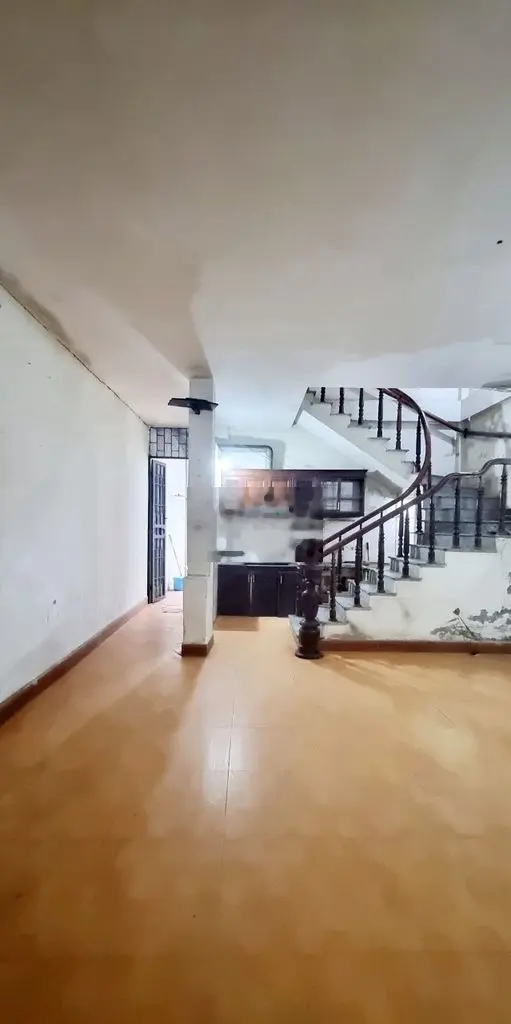 Bán nhà 5 tầng tại Đội Cấn, Ba Đình. Diện tích 42m2