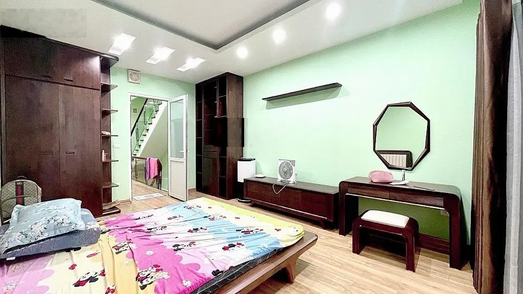 Phùng Chí Kiên , phân lô đường 2 ôtô tránh, ôtô đỗ cửa vào nhà , 65m2 , 6 tầng thang máy