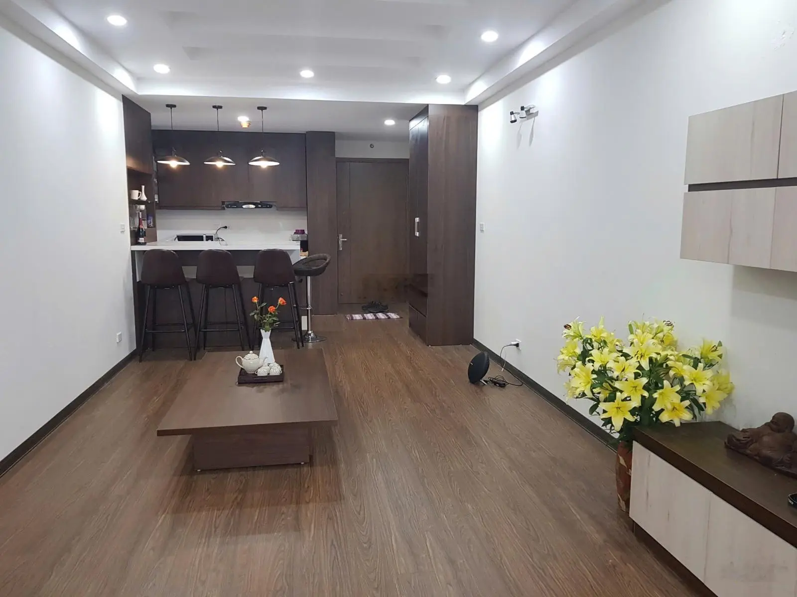 Chính chủ bán CH HANDIRESCO , 100m( 3N, 2W), sẵn sổ full NT. Giá 7,5 tỷ( giá thật không đăng ảo )