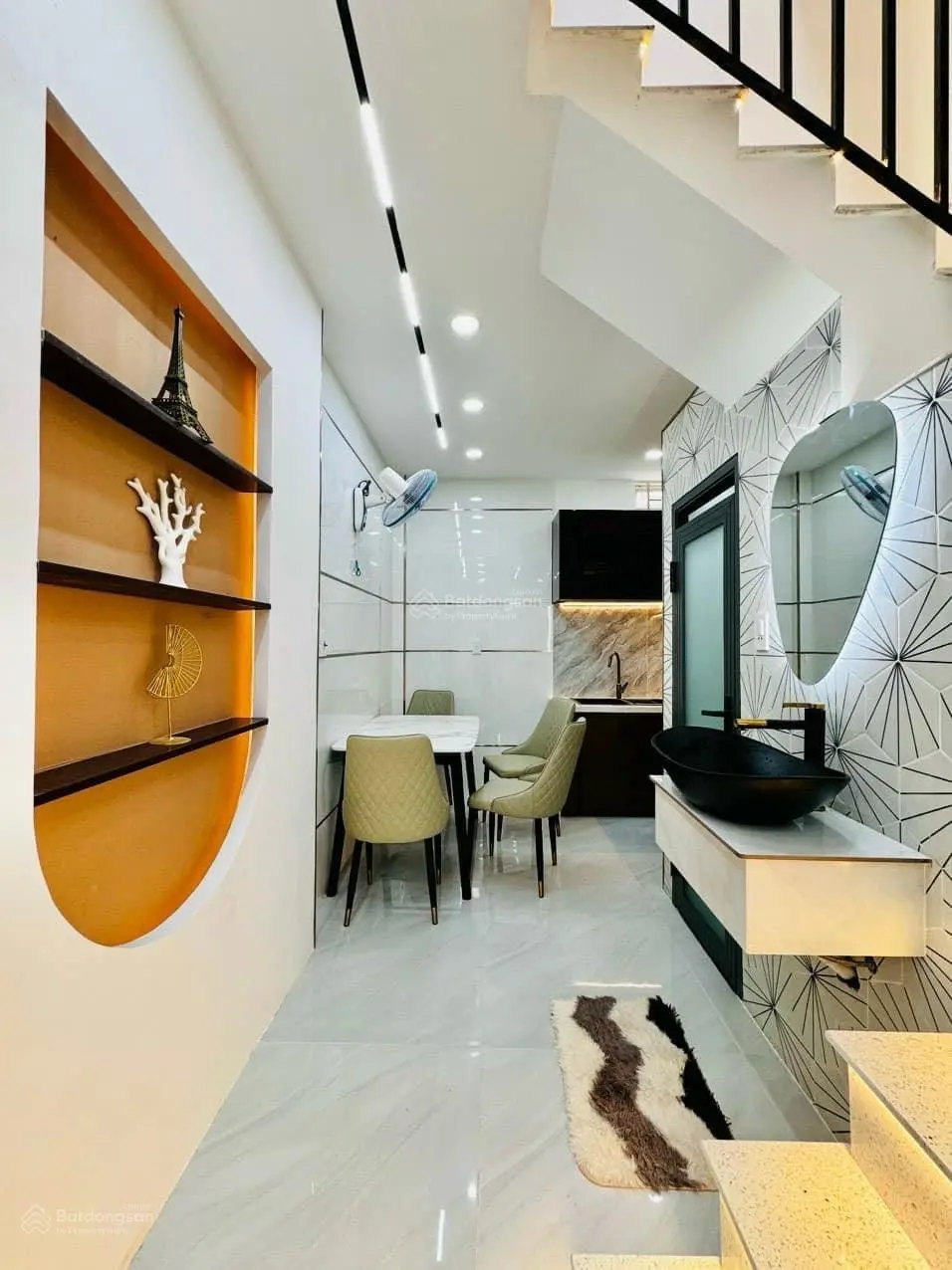 Đầu tư nhà bến xe An Sương tặng nội thất cho KH thiện chí với 60m2 phù hợp cho thuê