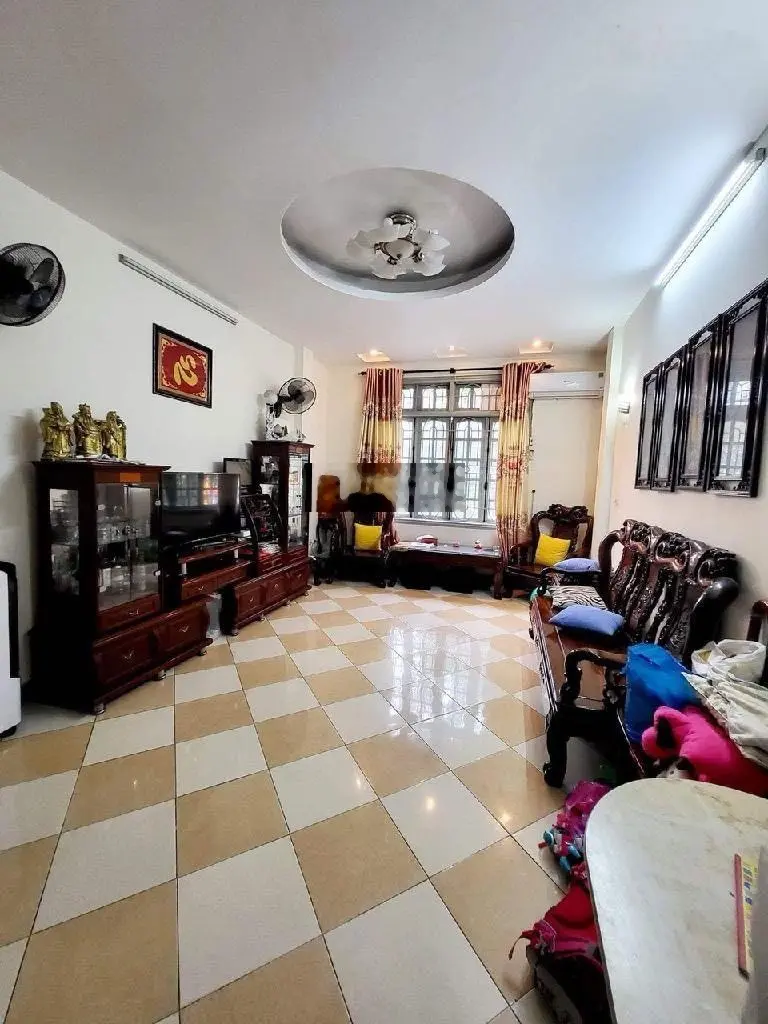 Phân lô Duy Tân, Cầu Giấy, ôtô tránh, thoáng, hiếm nhà bán 50m2 x 6 T, MT 4 m giá: Nhỉnh 16 tỷ