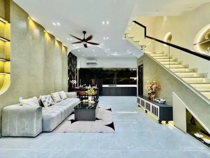 Chú Phúc bán nhà Cư Xá Đồng Tiến P14 Q10. 67m2 giá 3tỷ2 gần đại học Hoa Sen. Đang cho thuê 28tr/th