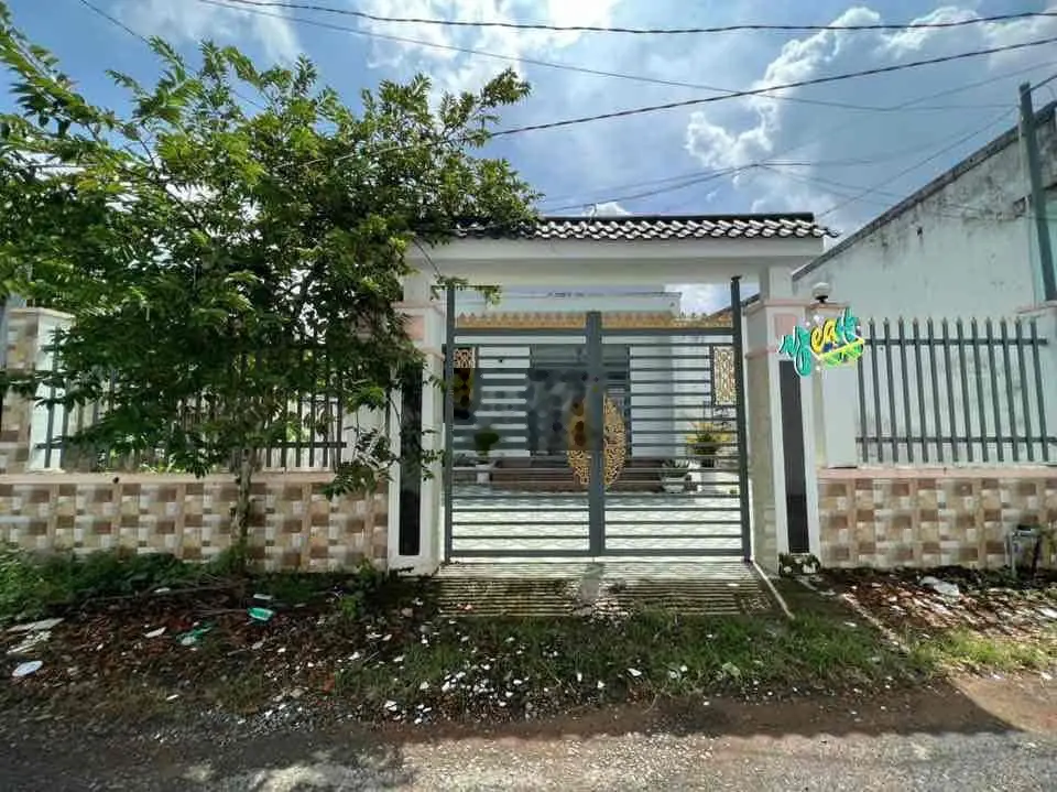 nhà mặt tiền thị trấn Châu Thành rẻ đẹp mới