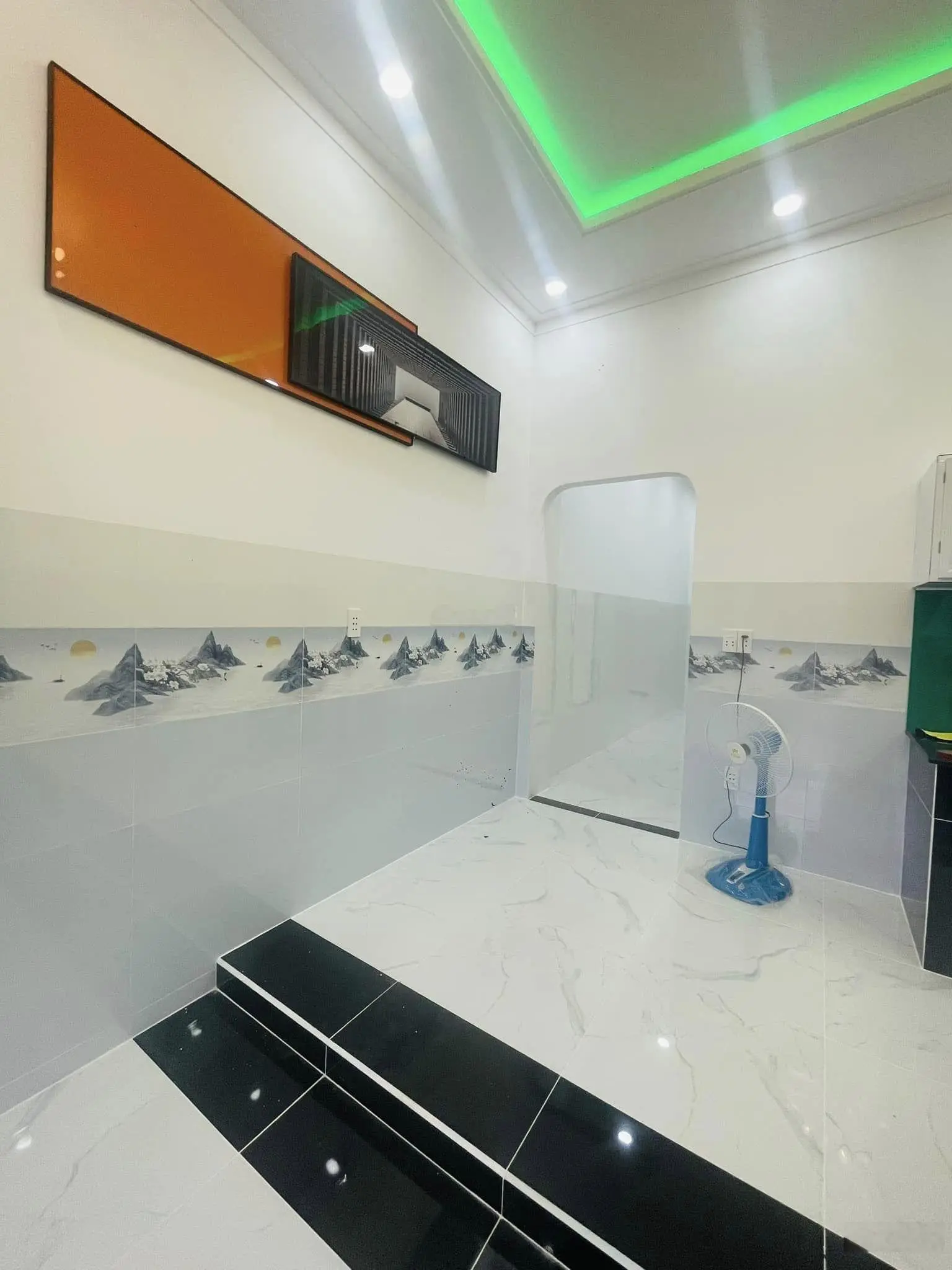 Nhà trung tâm Long Điền diện tích 90m2 2 phòng ngủ đường xe hơi khu dân cư gần nhà hát