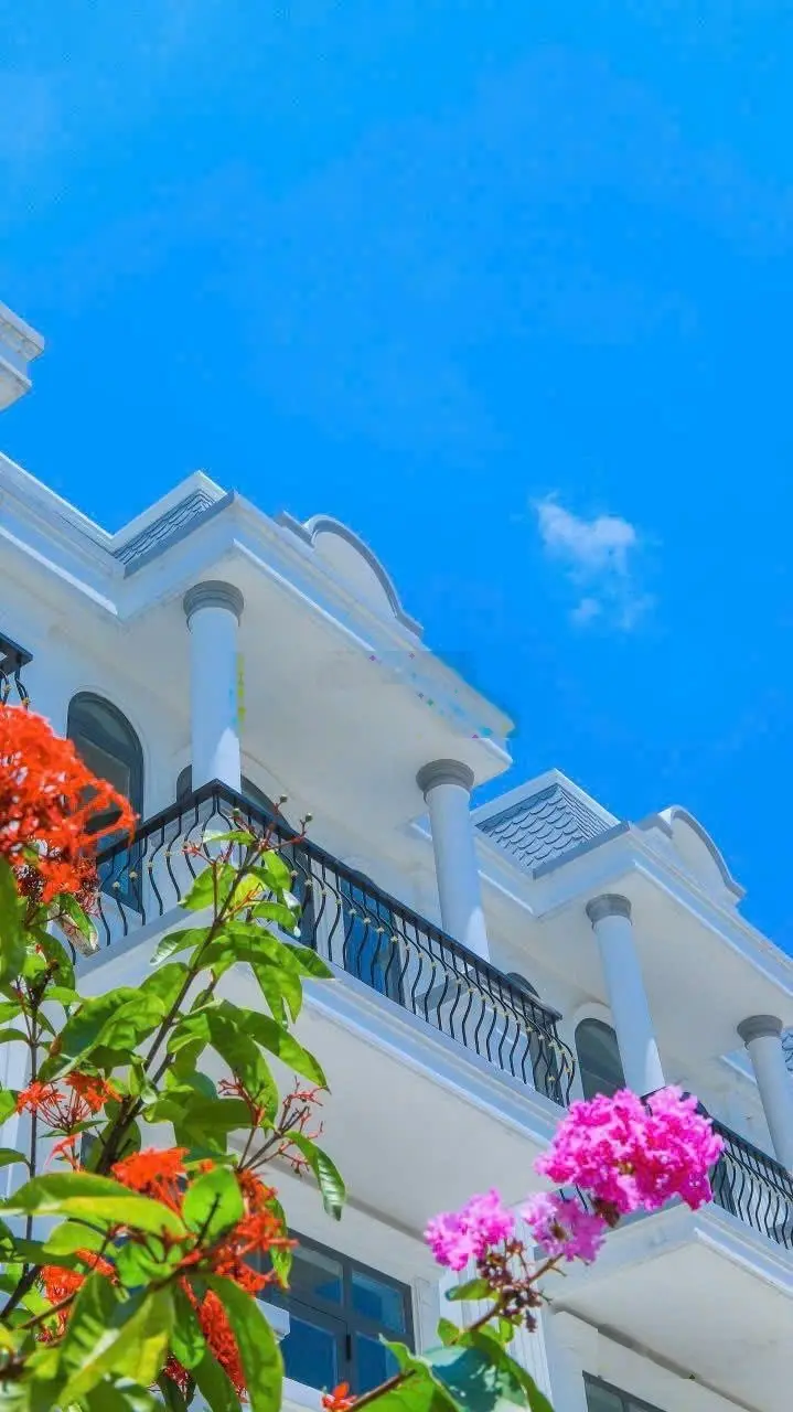 Cặp shophouse trục đường chính Thăng Long Central City sổ sẵn kinh doanh ngay. LH: 0928687878