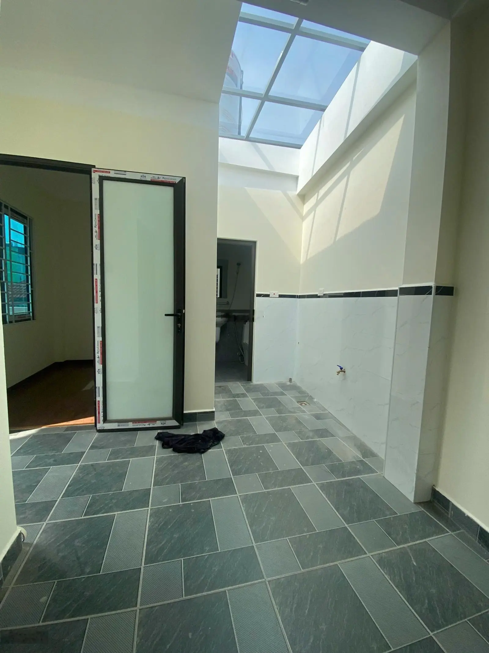 Bán gấp siêu phẩm 3 thoáng, kinh doanh và ở sướng, Tây Mỗ, Nam Từ Liêm, 45m2, 5 tầng giá hơn 6 tỷ