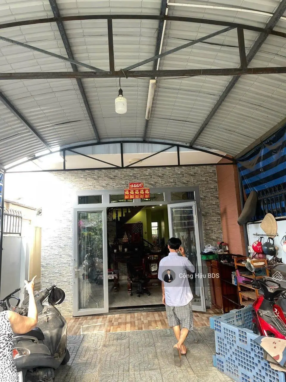 Nhà Trệt- 2 Lầu Gần Ngã Ba Cây Điệp. Tp. Dĩ An. DT: 166M2. Gồm 4 PN- 3WC. Giá: 3.35 Tỷ TL