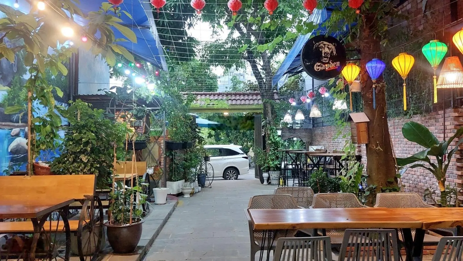 Bán tòa homestay & coffee bar 2 mặt tiền dòng tiền ổn định 150 triệu/tháng vị trí: phố du lịch