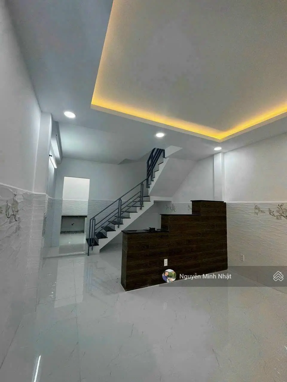 Bán gấp nhà 1 lầu 1 trệt, 56m2, nằm ngay gần trường Trung học cơ sở Tân Tạo A, Bình Tân chỉ 1ty200