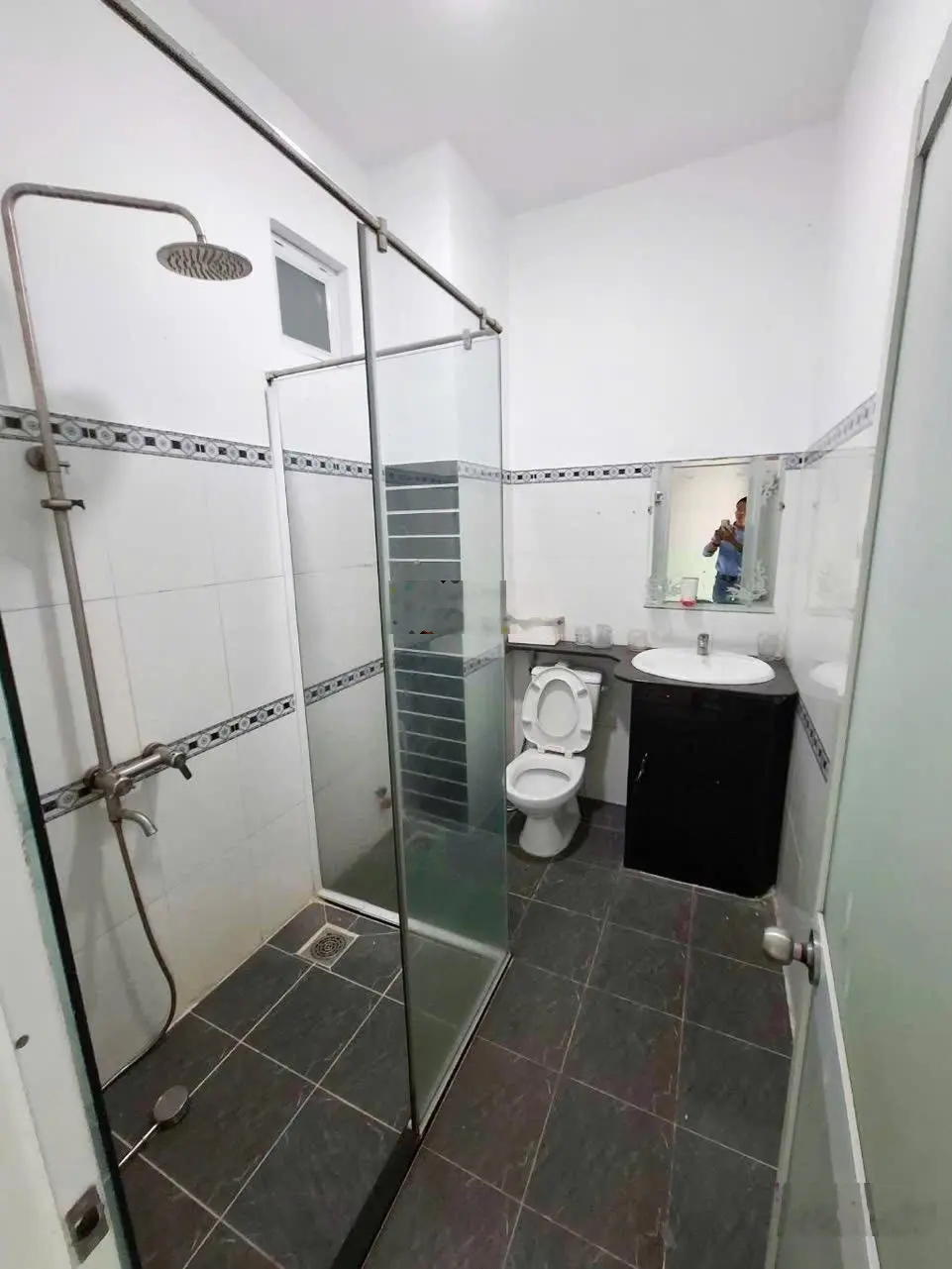 Nhà rất mới 4 tầng Khu Nam Hùng Vương - nhà mặt tiền nhưng giá hẻm - 70m2 - 4PN - ở và kinh doanh