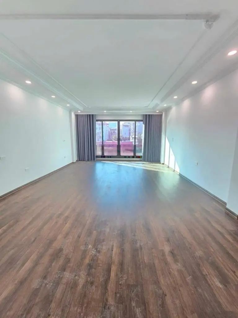 Bán siêu phẩm Lê Văn Lương, 6 tầng mới tinh - thang máy kinh doanh văn phòng 50,7 m2, giá 21 tỷ