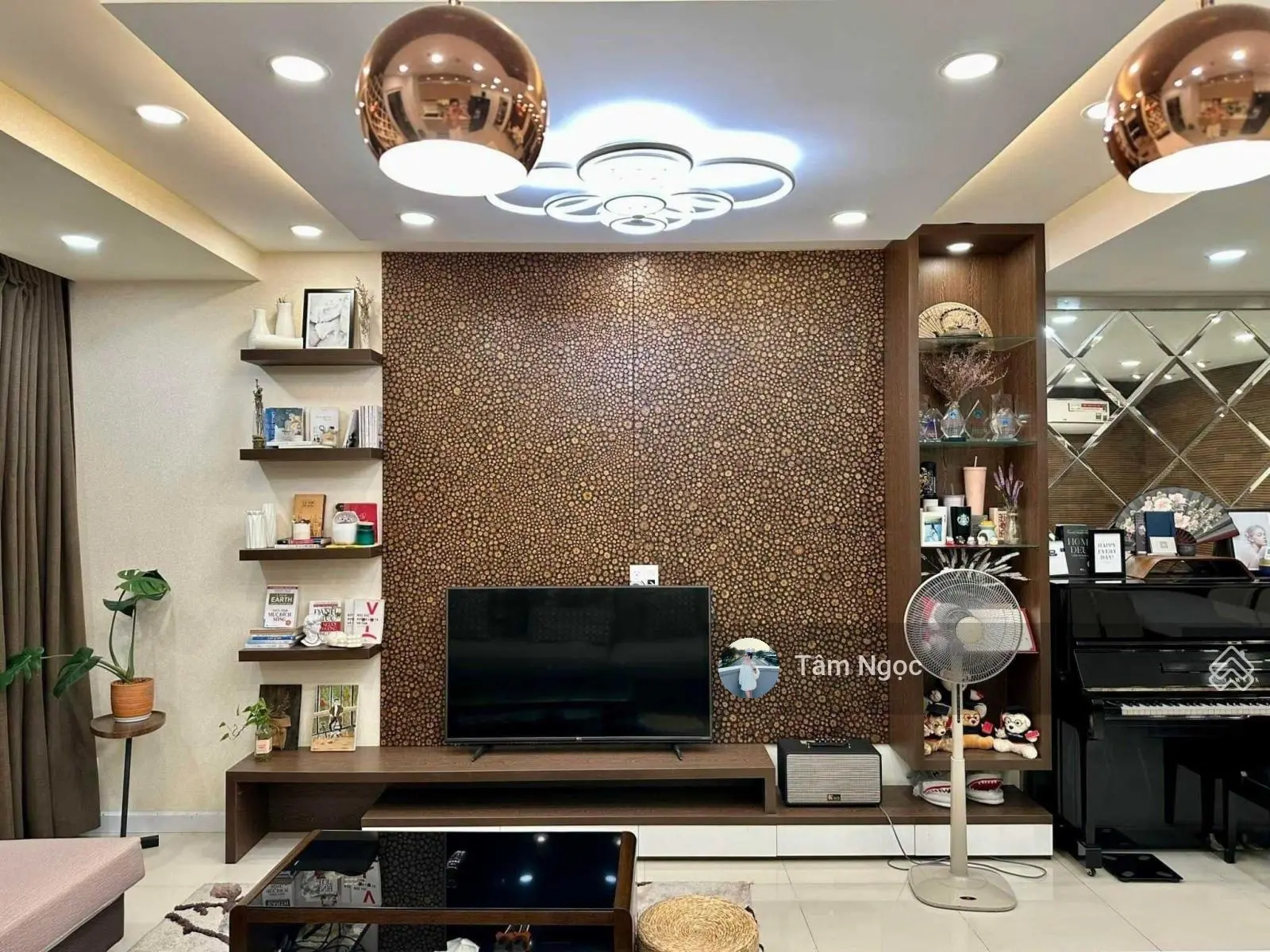 Chủ nhà nợ bank cần ra gấp CC Sunrise City Q. 7 - DT 105.75m2 - 2PN, 2WC