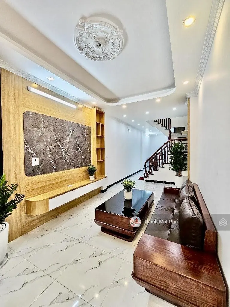 BÁN NHÀ PHỐ TRẠM, LONG BIÊN 45m2 4T 6.68 tỷ. Hiếm! Nhà mới, 5 ngủ, ô chờ thang máy.