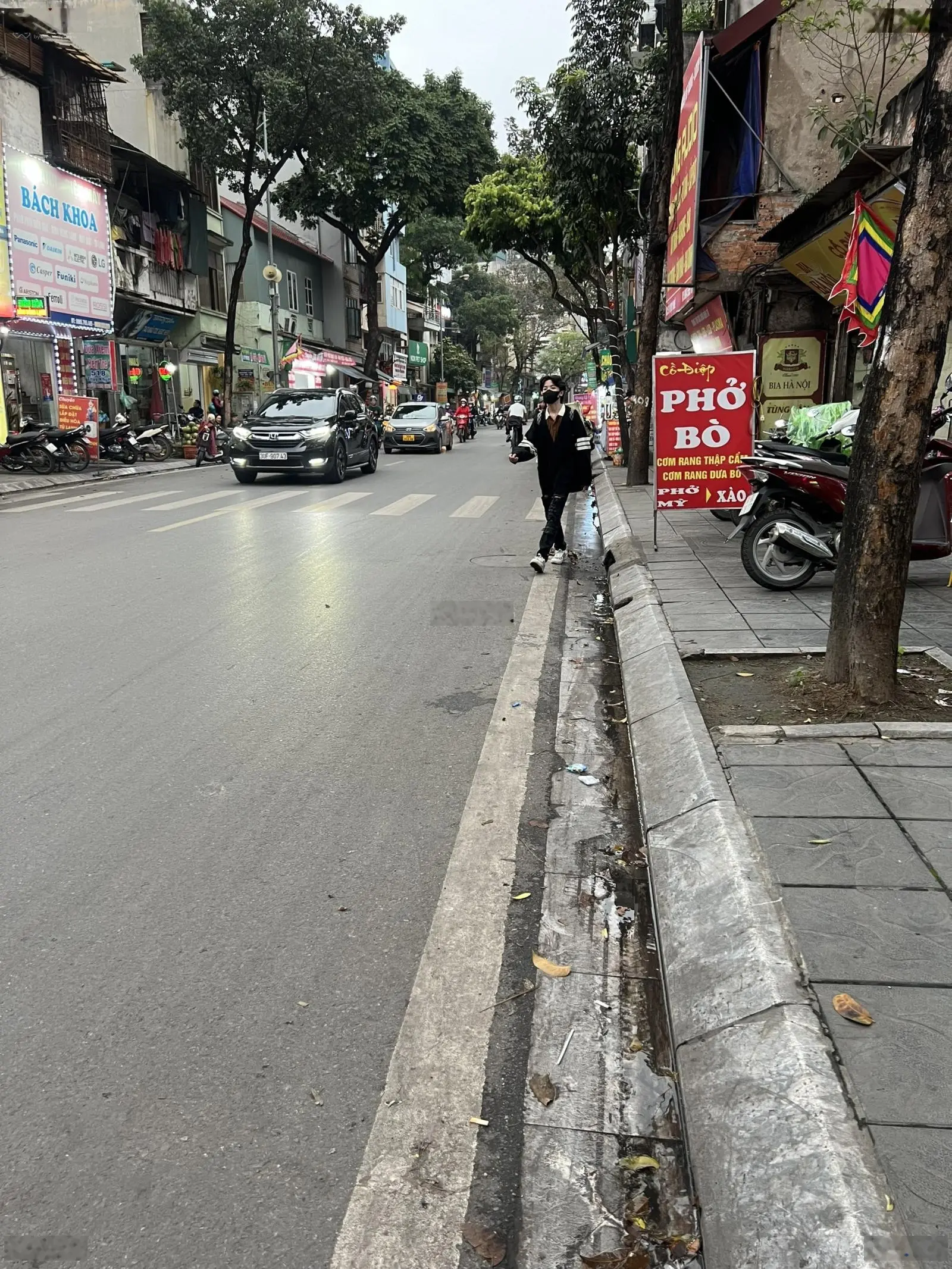 Bán nhà mặt phố Thụy Khuê - Lạc Long Quân, 376m2, mặt tiền rộng, sổ đỏ chính chủ, 64 tỷ