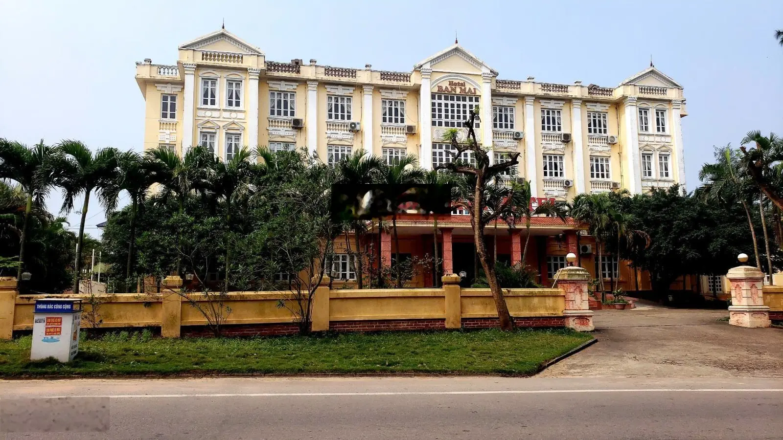 Chính chủ bán nhanh Khách Sạn Ban Mai siêu rộng đẹp tại biển Trương Pháp - Đồng Hới - Quảng Bình